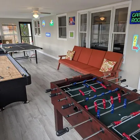 Lakefront Sunsets-Large Dock-Game Room-Kyaks-Sup
